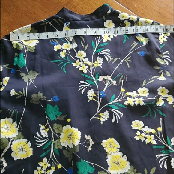 Lauren Ralph Lauren Floral Silky Button Down Dress - Picture 15 of 16